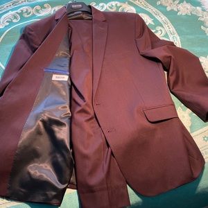 Kenneth Cole Reaction Suit